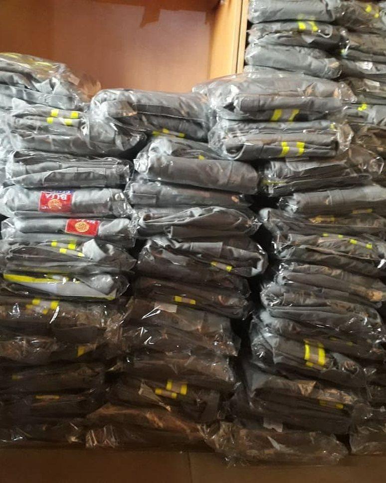 Bulk workwear, packed to order
